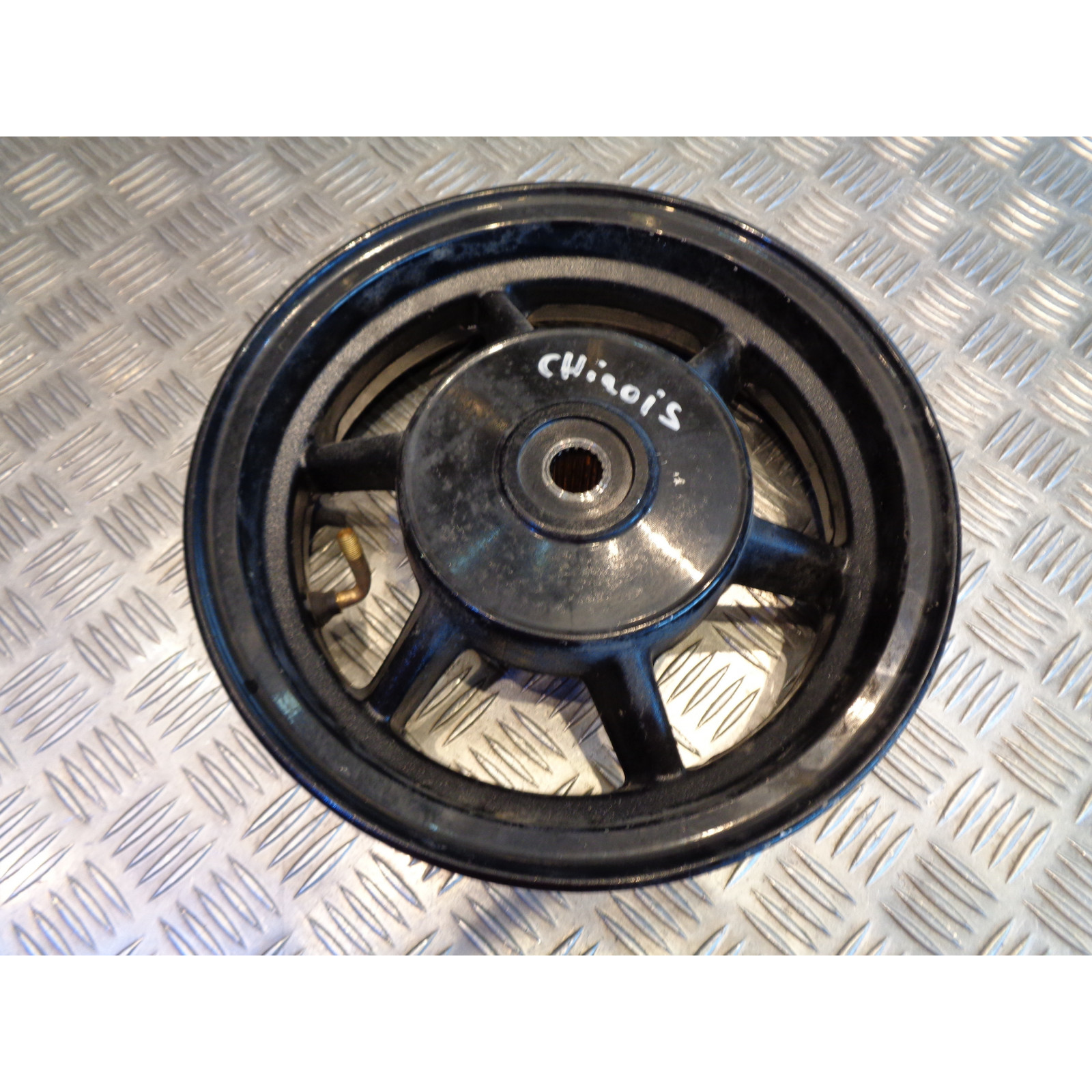 Roue jante arriere scooter 2.50x10 scooter longjia luxxon chinois