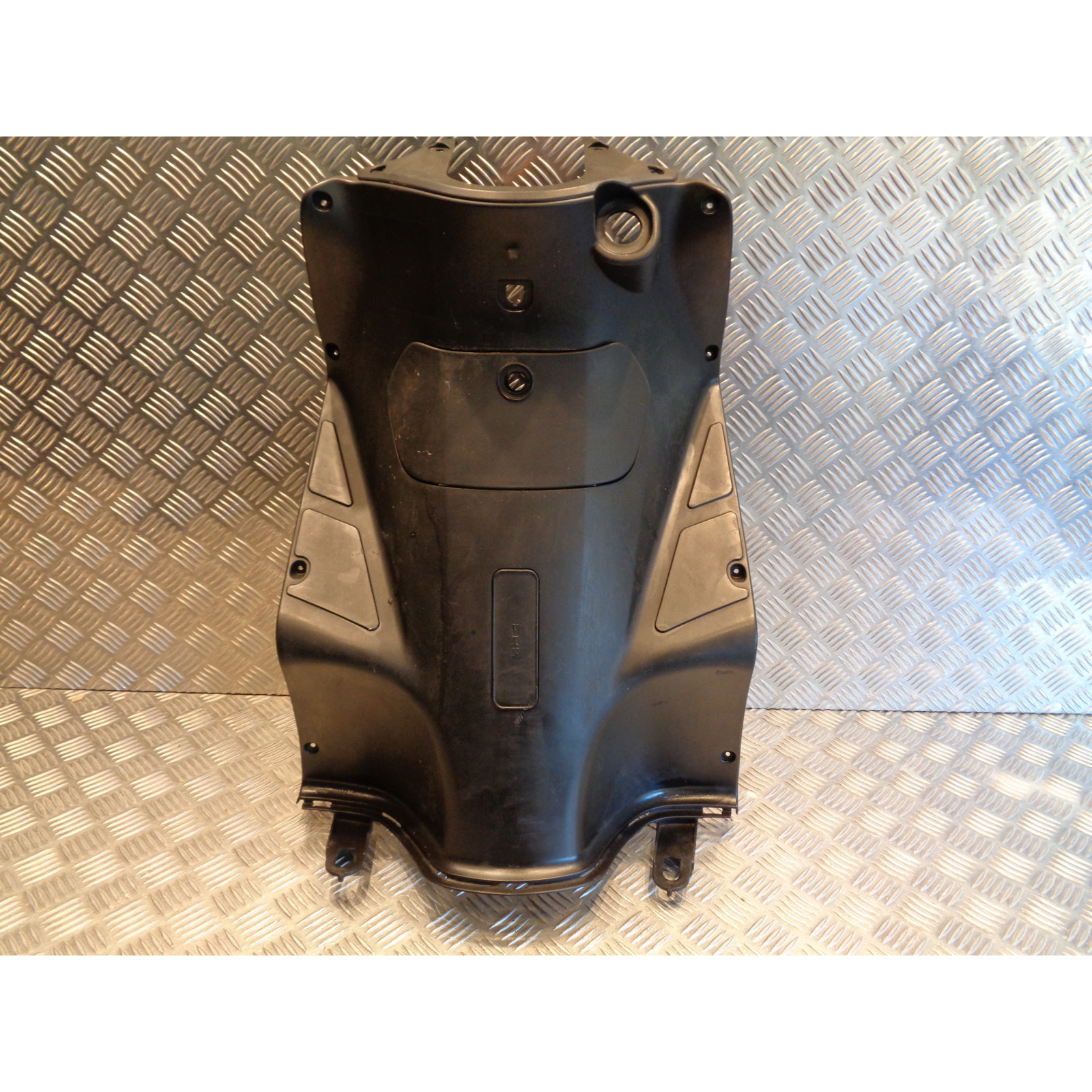 cache tablier neiman boite gants scooter kymco 125 agility city r16 lc2c20 2008 - 14 carenage carrosserie