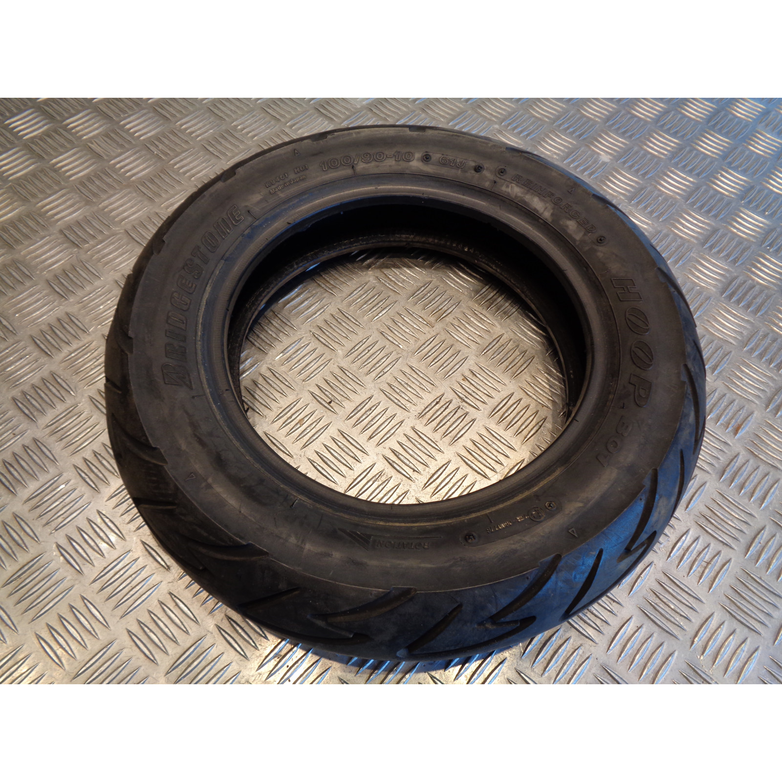 pneu bridgestone hoop b01 100 / 90 - 10 61j occasion