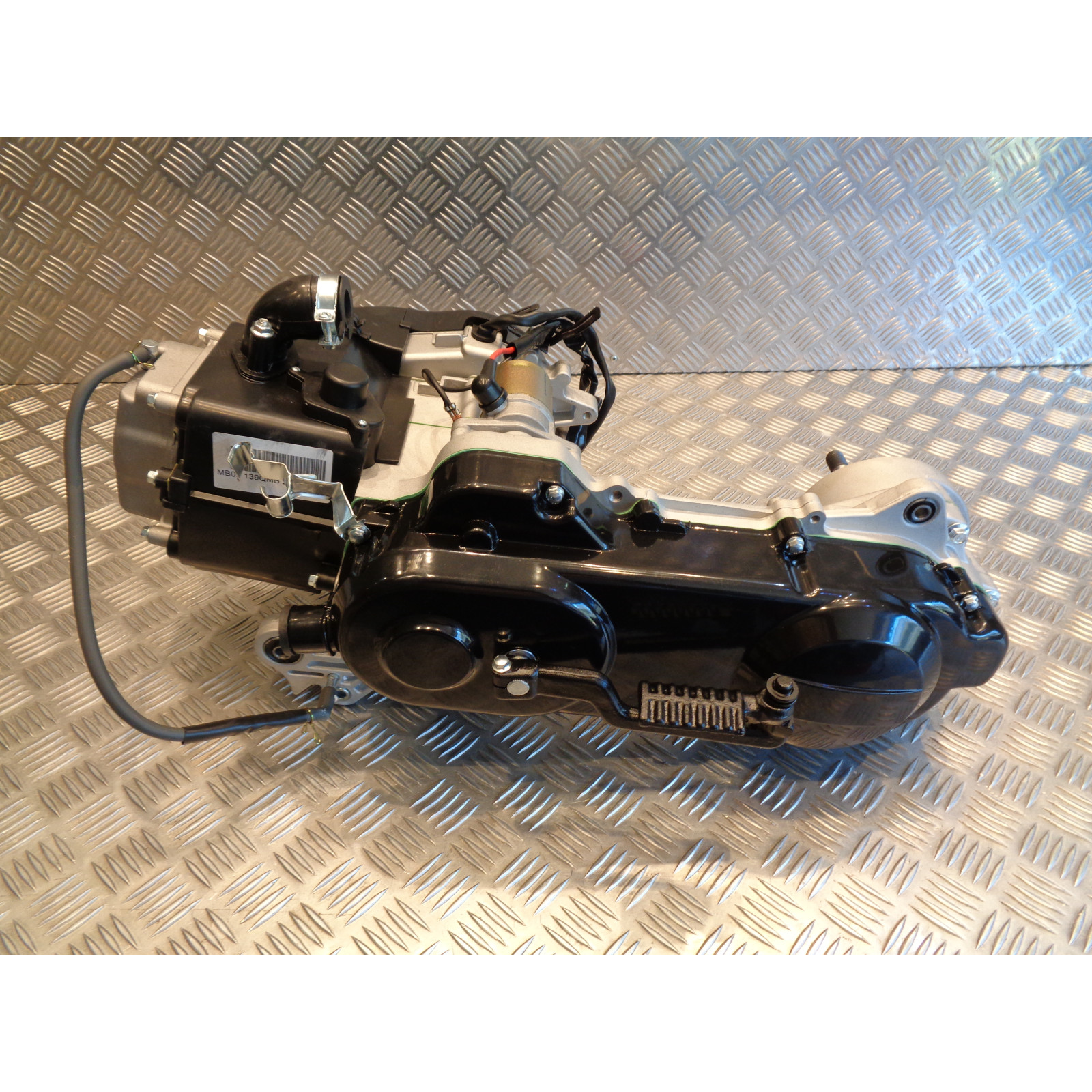 moteur complet scooter chinois 50 gy6 4 temps 139 qmb 12 pouces arbre transmission long