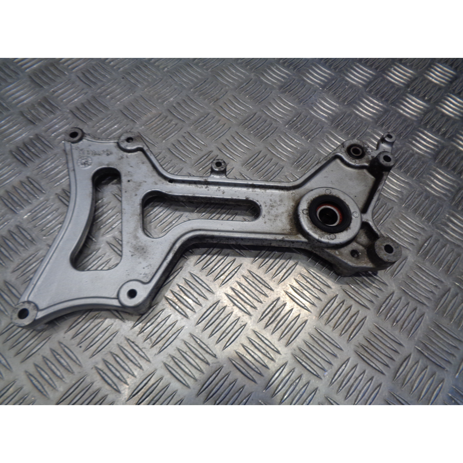 demi bras support pot echappement amortisseur scooter kymco 125 grand dink 2001 - 2007
