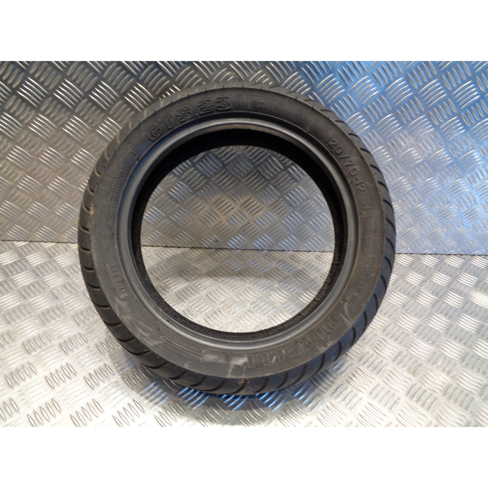 pneu scooter pirelli gts 23 120 / 70 - 12 51s