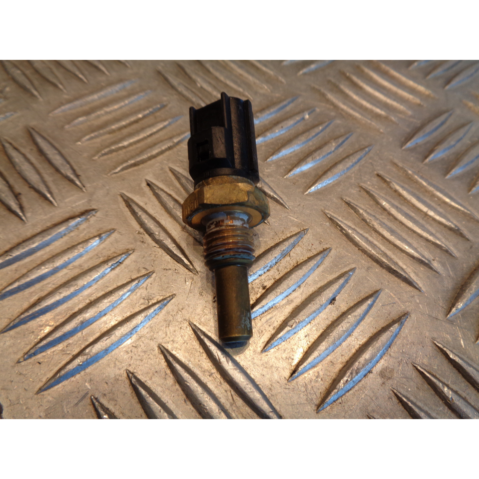 sonde temperature moto suzuki gsx 750 f gsxf gr78a