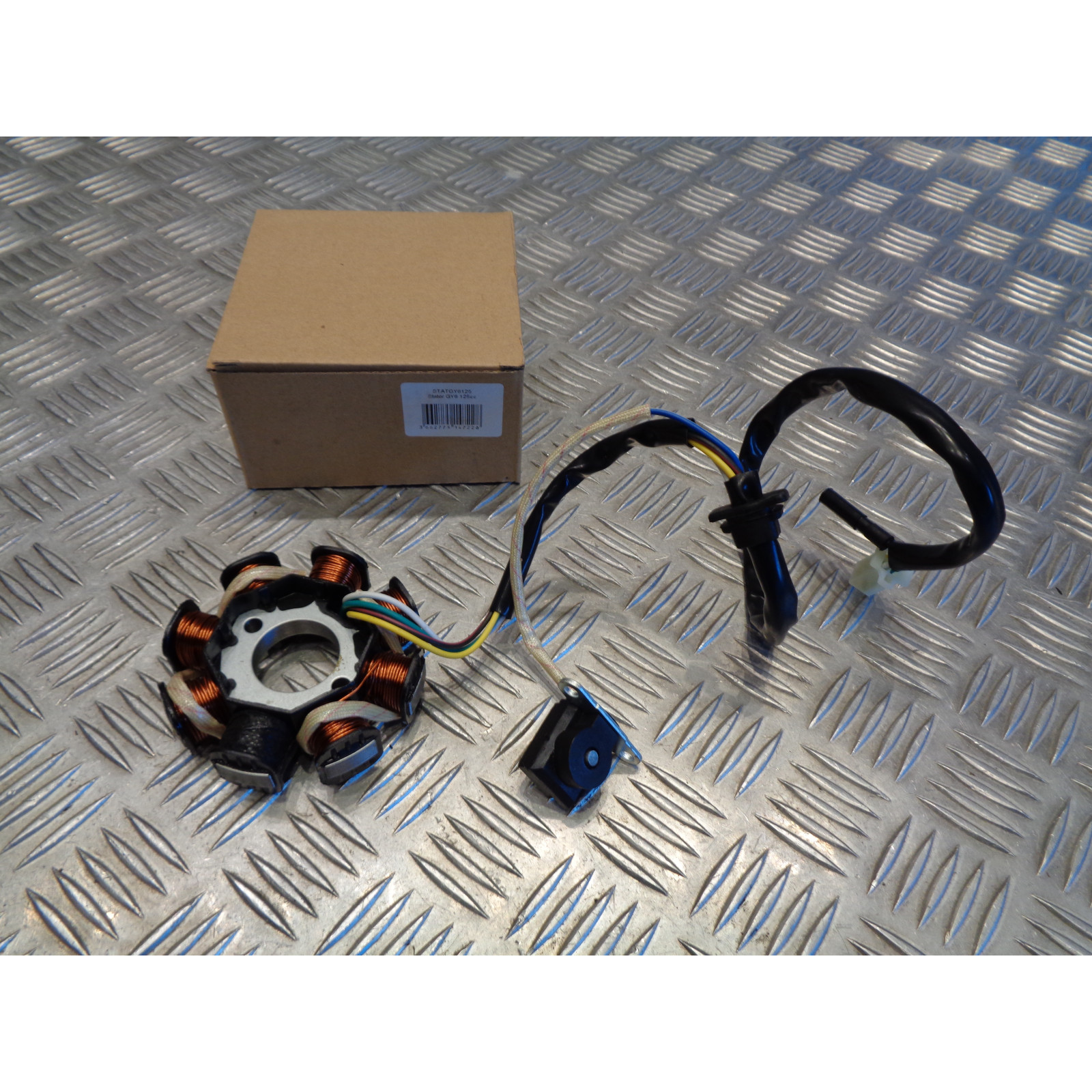 stator 8 Poles chinois125 gy6 152qmi exterieur 88mm - intérieur 28.9mm - entraxe 42.4mm