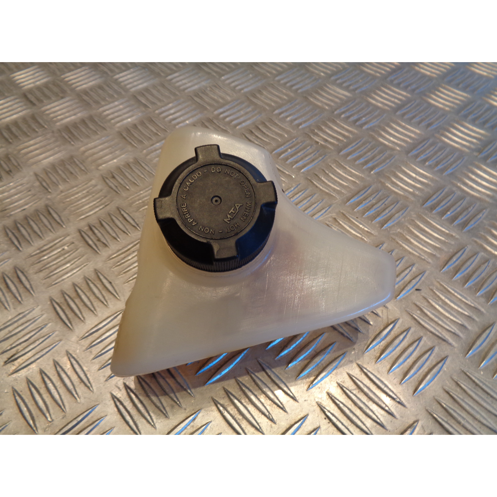reservoir bocal vase eau expansion moto derbi 50 drd x-treme sm