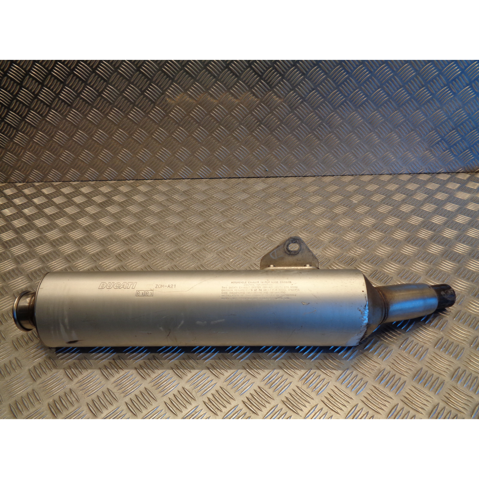silencieux droit pot echappement moto ducati 620 ie monster