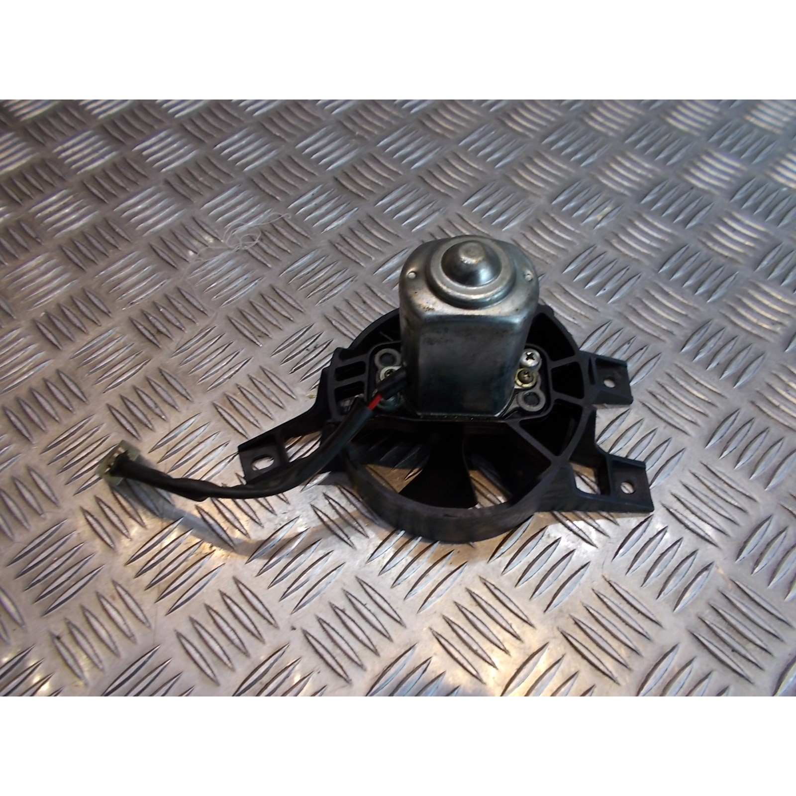 ventilateur de radiateur eau scooter piaggio 125 x9