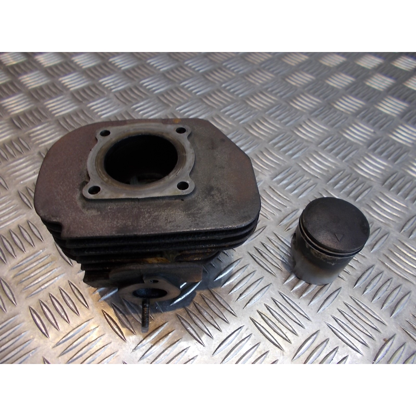 cylindre piston scooter suzuki ah 80 address