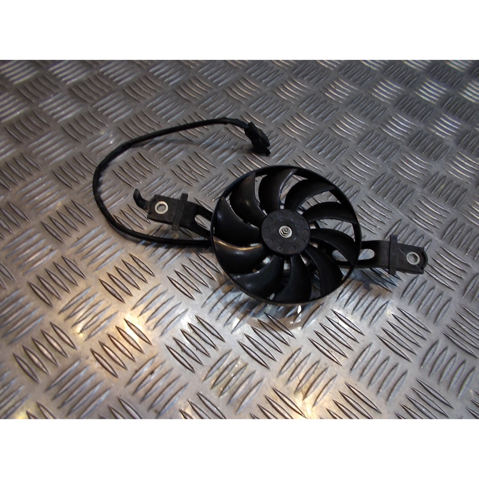 ventilateur de radiateur scooter suzuki uh 125 burgman cc11 apres 2007