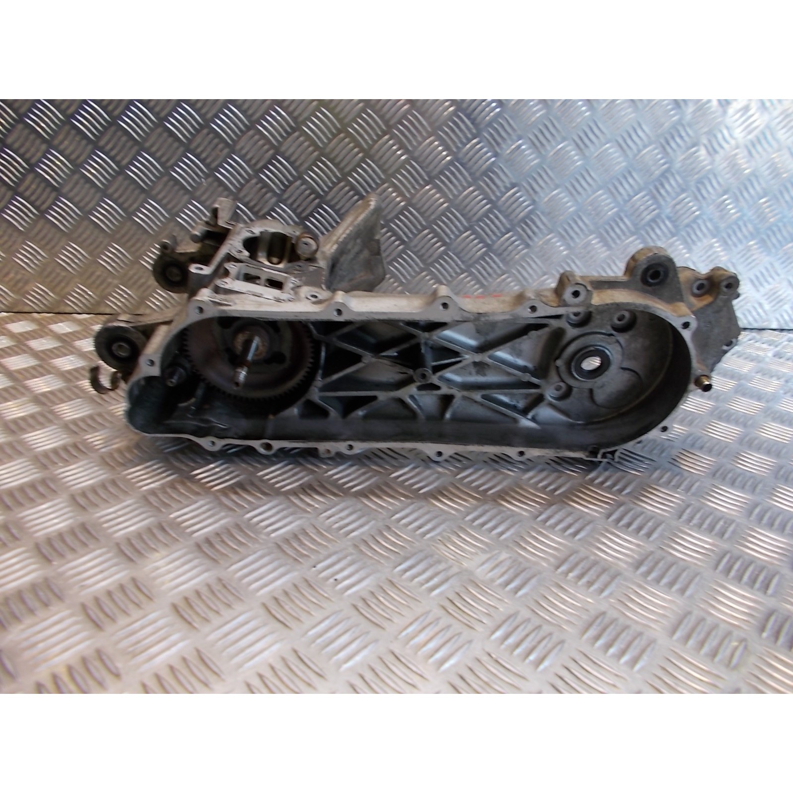 bas moteur vilebrequin scooter honda szx 50 x8r