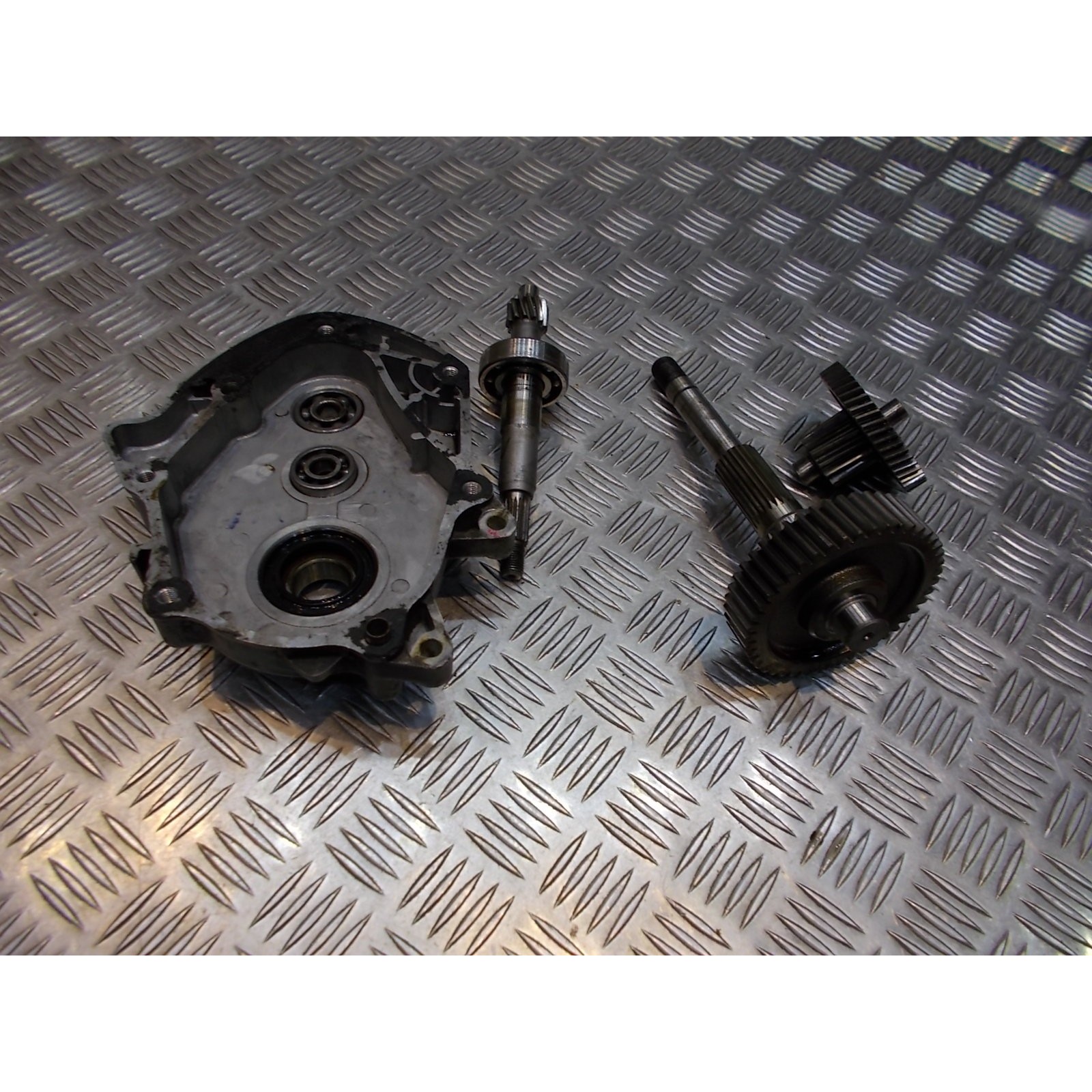 transmission arbre axe pignon carter scooter cf moto 125 e-street e street estreet ...