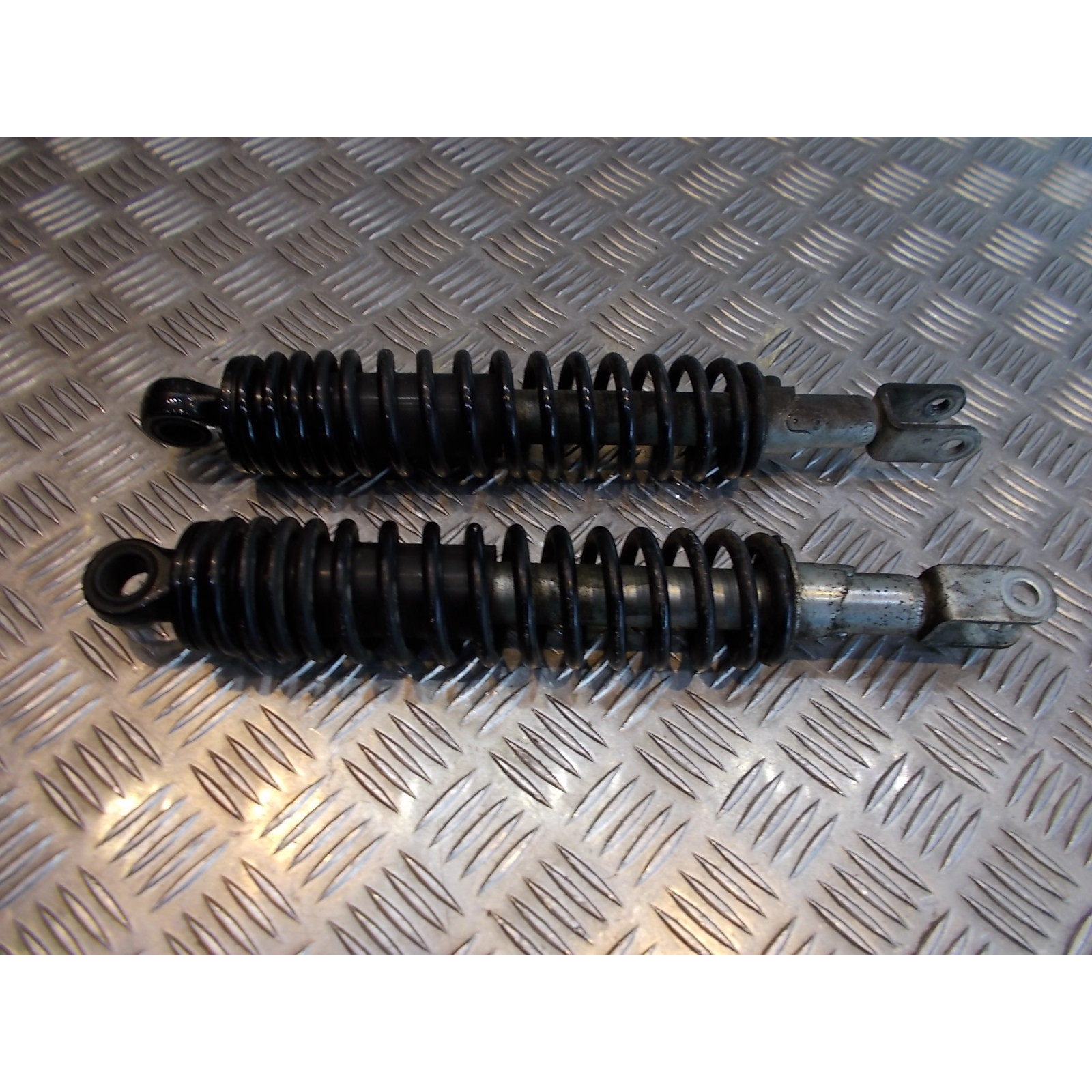 paire amortisseur suspension arriere scooter suzuki uh 125 burgman bp111 2002 - 06