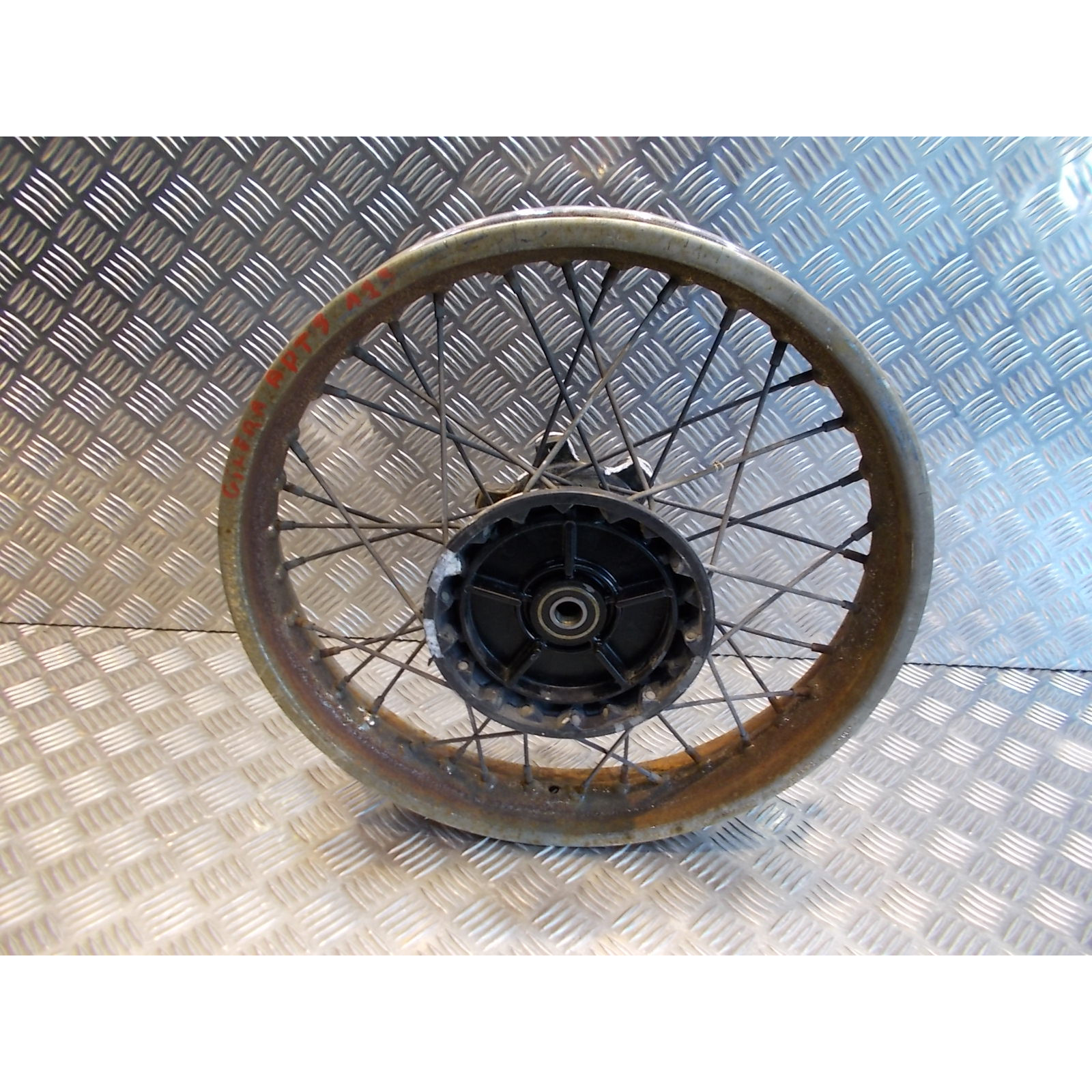 jante roue arriere 2.15 x 17 sanremo moto gilera 125 xr2 xr 2