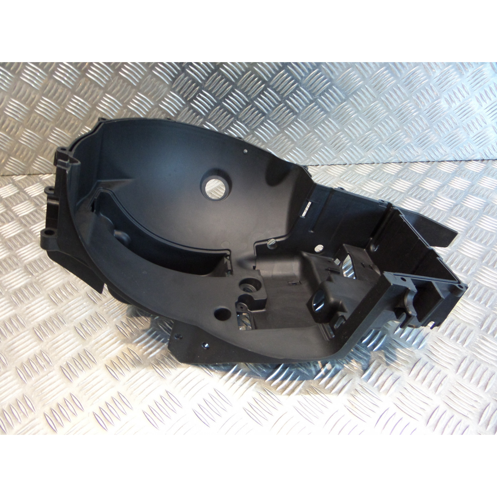 cache coffre logement casque moto aprilia 850 na mana gt ref 890381