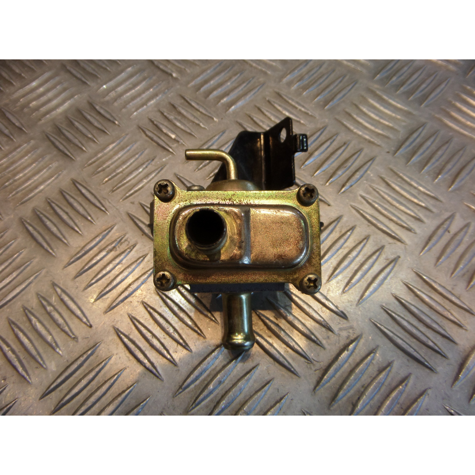 pompe valve clapet anti pollution moto kymco ck 125 pulsar 2012