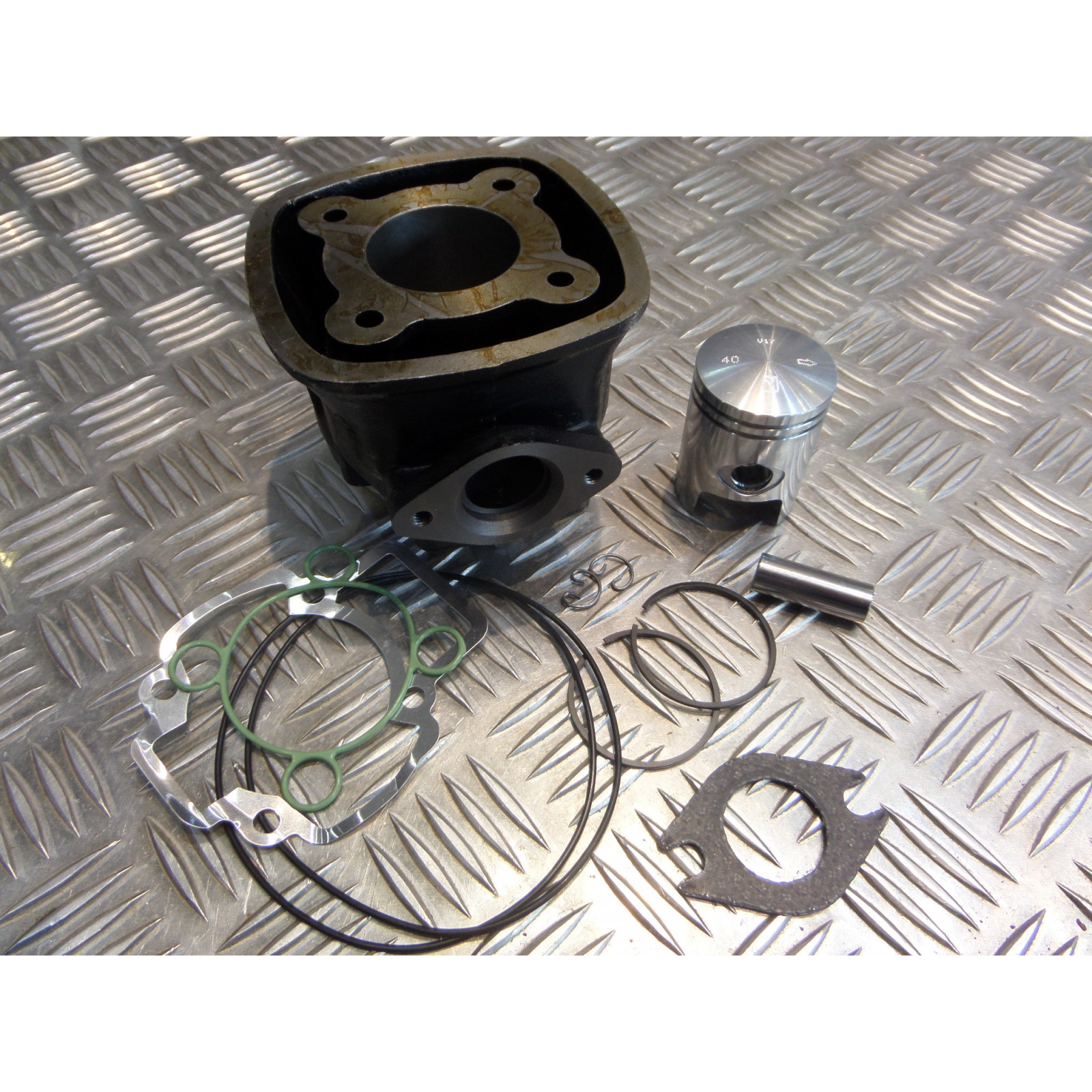 cylindre piston olympia scooter piaggio 50 nrg zip aprilia sr gilera runner ... 2 temps 