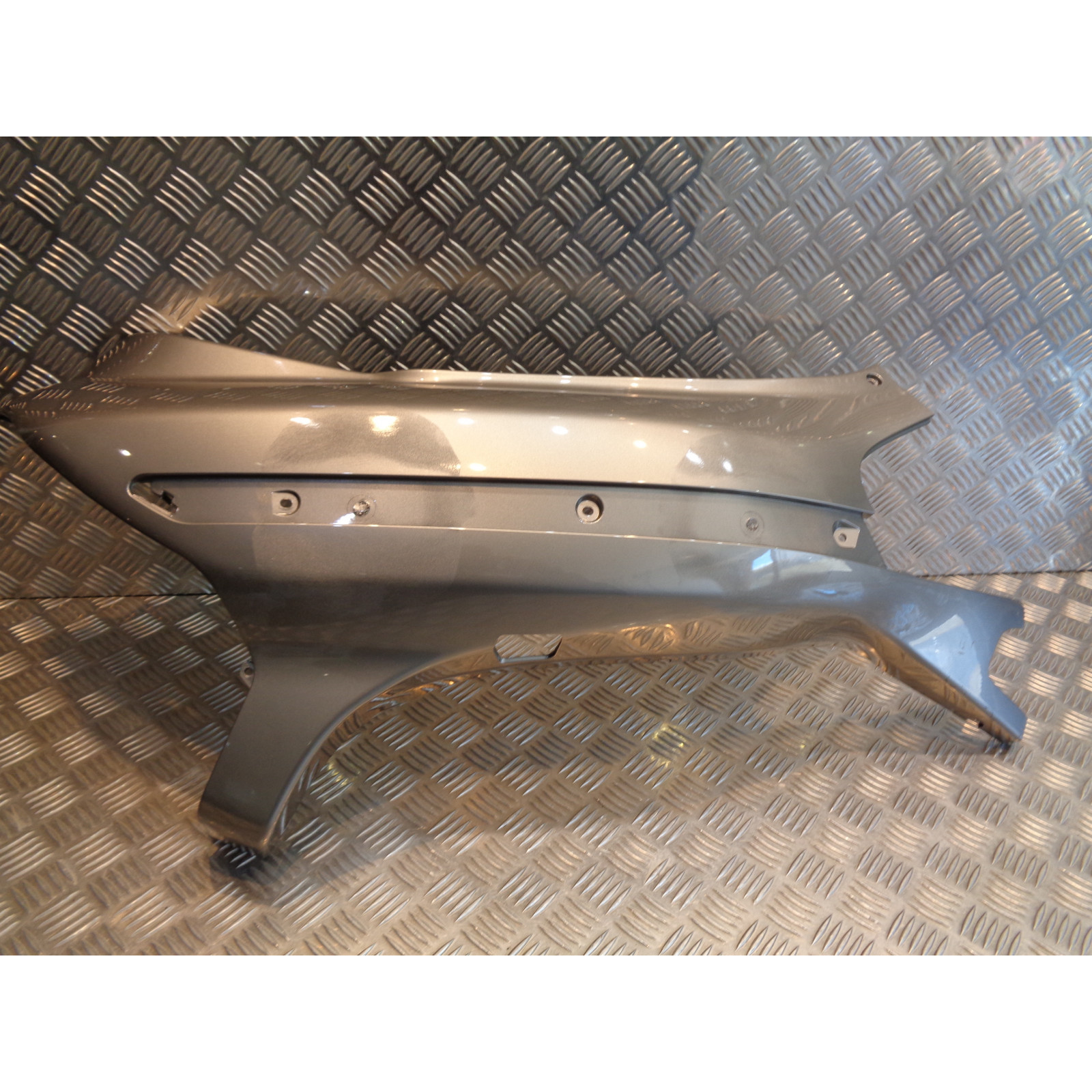 cache aile flanc gauche 62025100EV scooter piaggio 125 250 x-evo carenage carrosserie